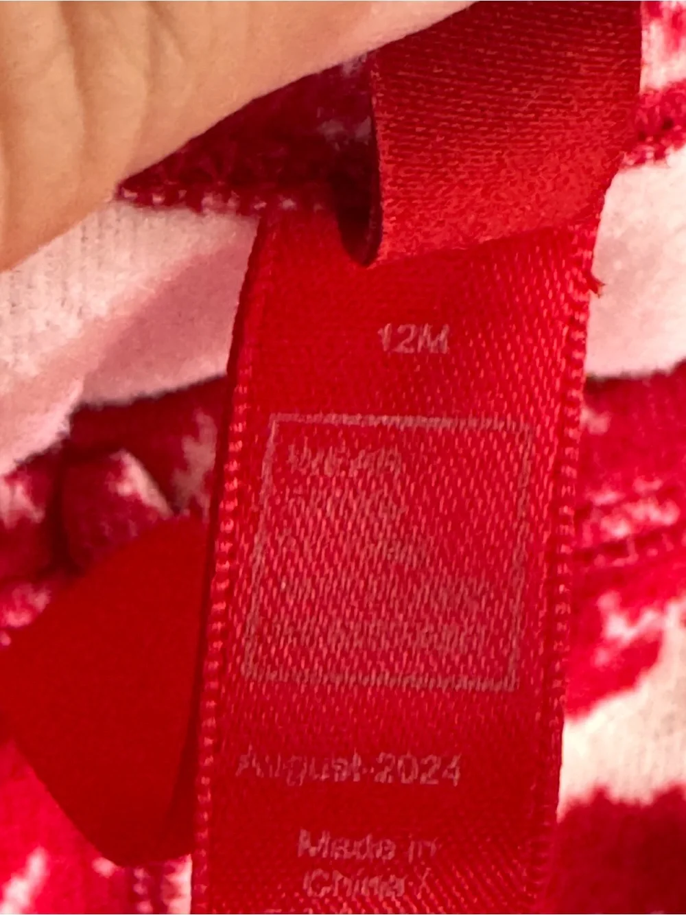 Skims Baby Red and White reindeer Christmas zip up pajamas 12m